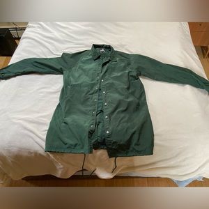Undefeated Rain Jacket / Long Windbreaker Green